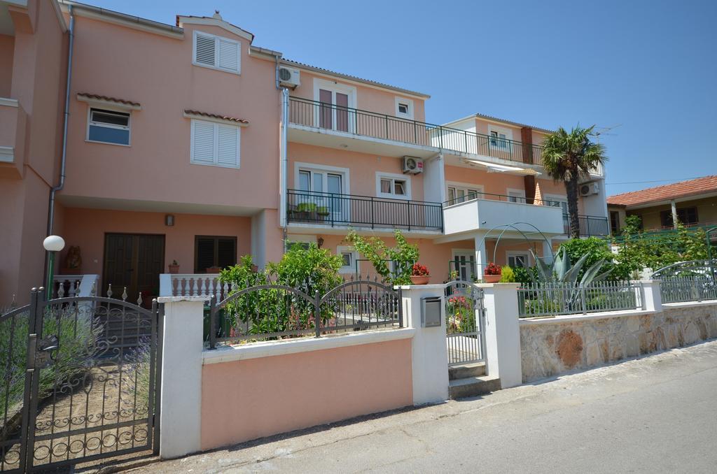 Apartments And Room Zinka Vodice Zewnętrze zdjęcie
