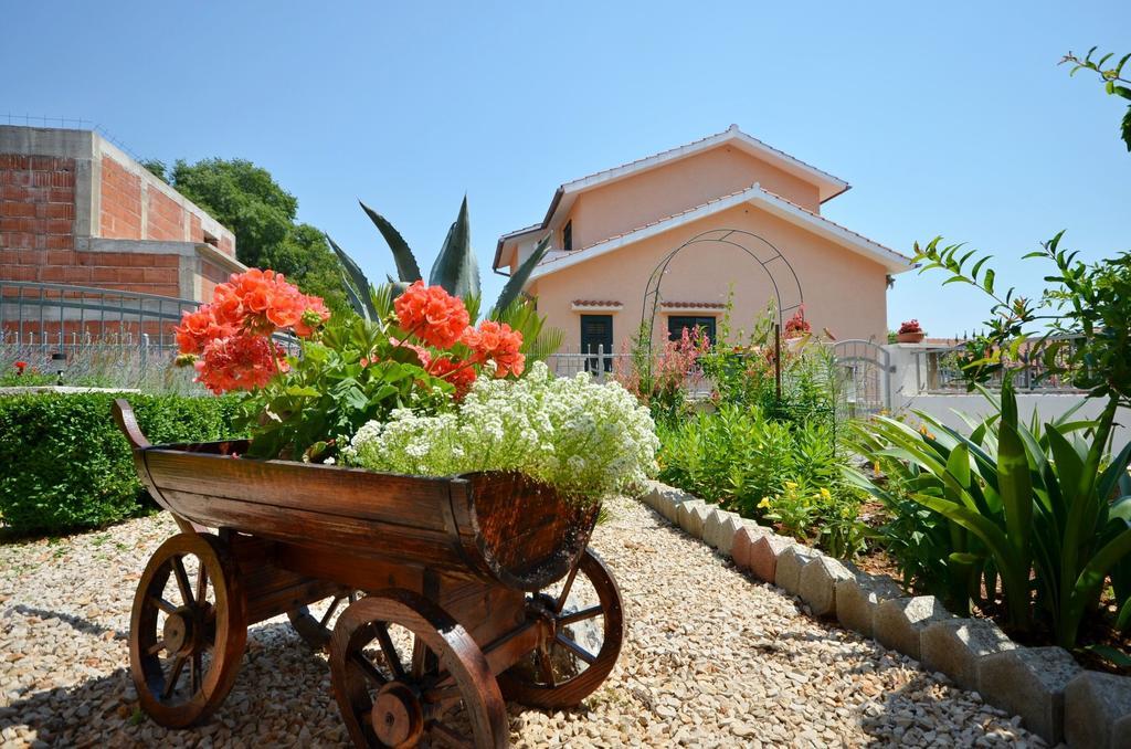 Apartments And Room Zinka Vodice Zewnętrze zdjęcie