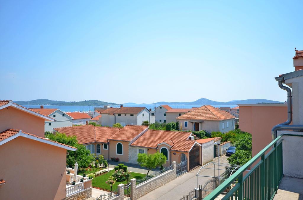 Apartments And Room Zinka Vodice Zewnętrze zdjęcie