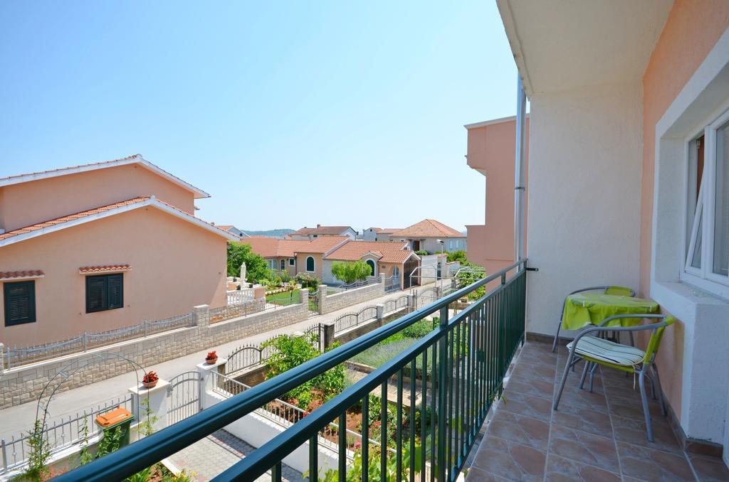 Apartments And Room Zinka Vodice Zewnętrze zdjęcie